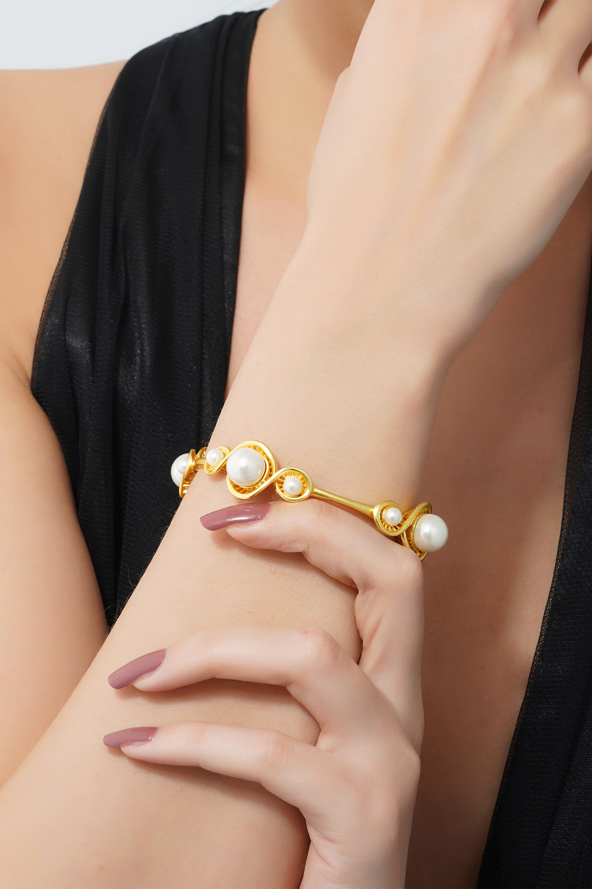 White hot sale pearl bangles