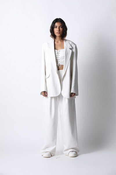 431-88 by Shweta Kapur Alex Blazer White indian designer wear online shopping melange singapore