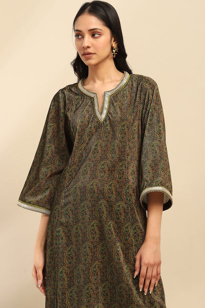 Aarke Ritu Kumar Green Kirani Velvet Kurta indian designer wear online shopping melange singapore