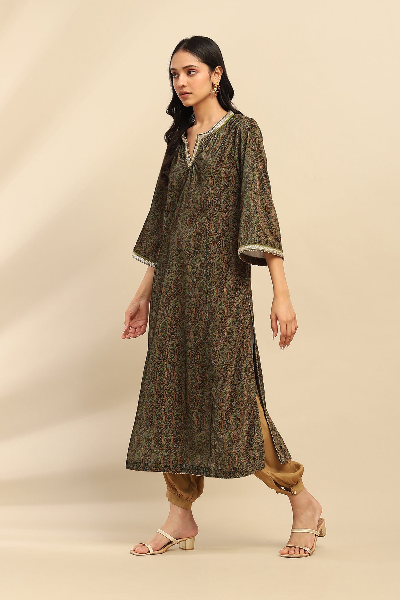 Aarke Ritu Kumar Green Kirani Velvet Kurta indian designer wear online shopping melange singapore