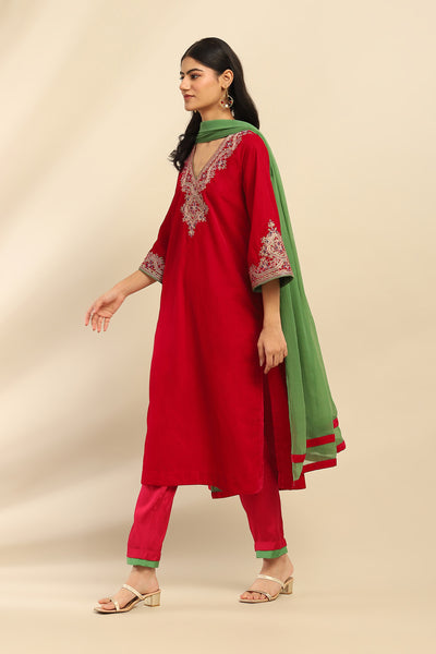 Aarke Ritu Kumar Magenta Roobab Velvet Kurta With Churidar And Dupatta indian designer wear online shopping melange singapore