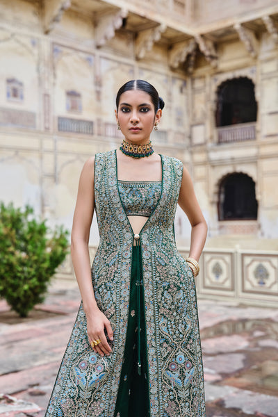 Anita Dongre Alatakshi Embroidered Zardozi Tabard Set indian designer wear online shopping melange singapore