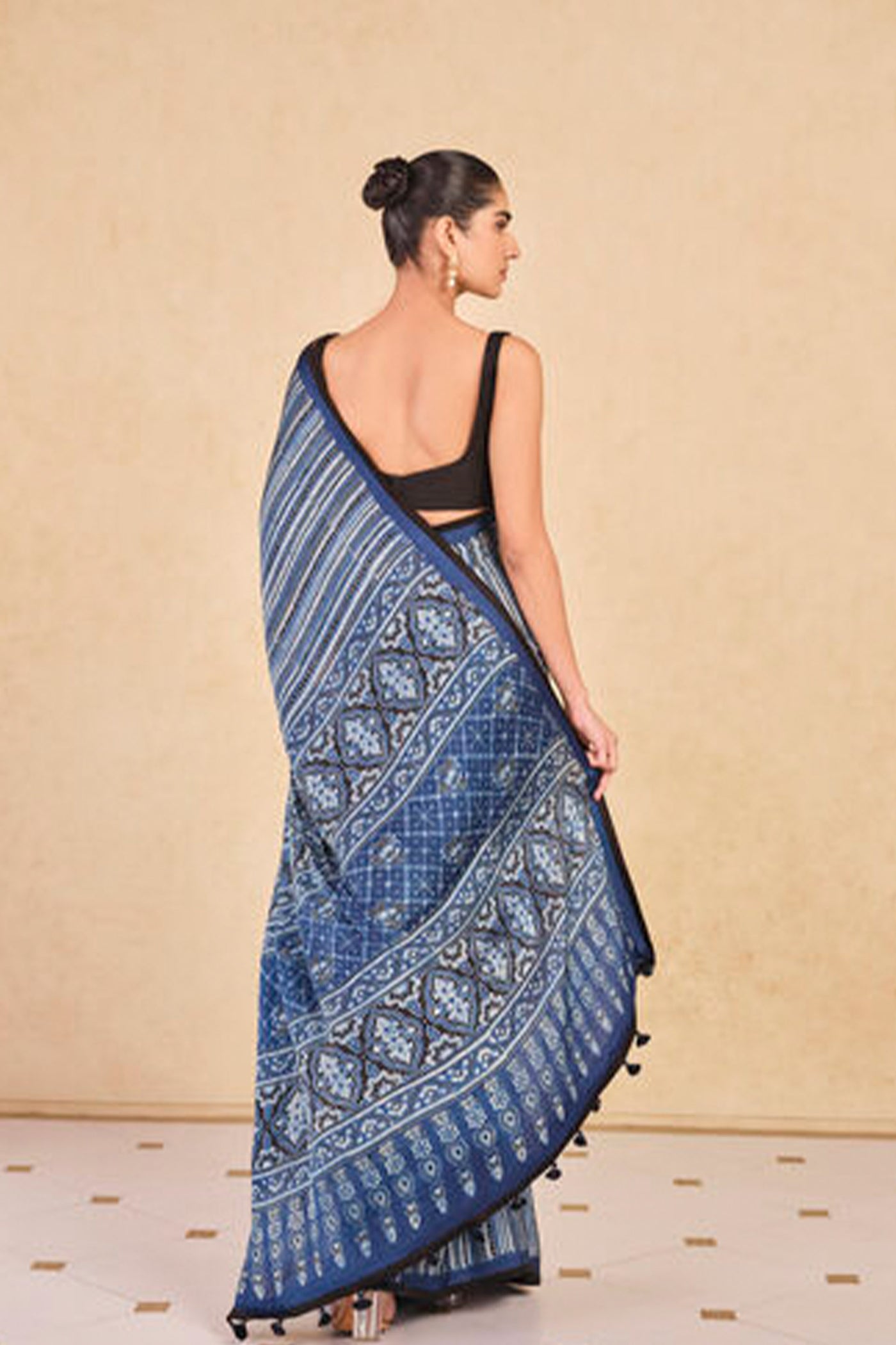 Anita Dongre Grassroot Buriti Printed Saree Blue indian designer wear online shopping melange singapore
