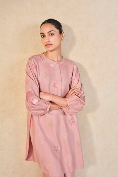 Anita Dongre Grassroot Dream Hand-embroidered Kantha Co-ord Blush indian designer wear online shopping melange singapore