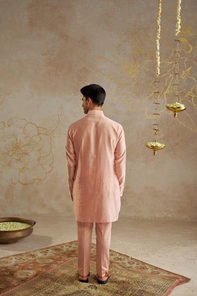 Chhavvi Aggarwal Menswear Blush Chanderi Kurta Set indian designer wear online shopping melange singapore