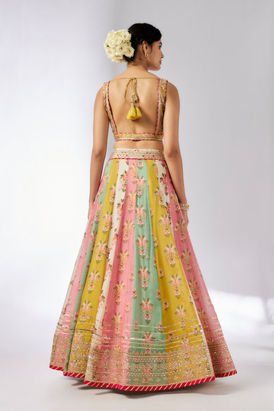 Gopi Vaid Sayali Lehenga Set indian designer wear online shopping melange singapore