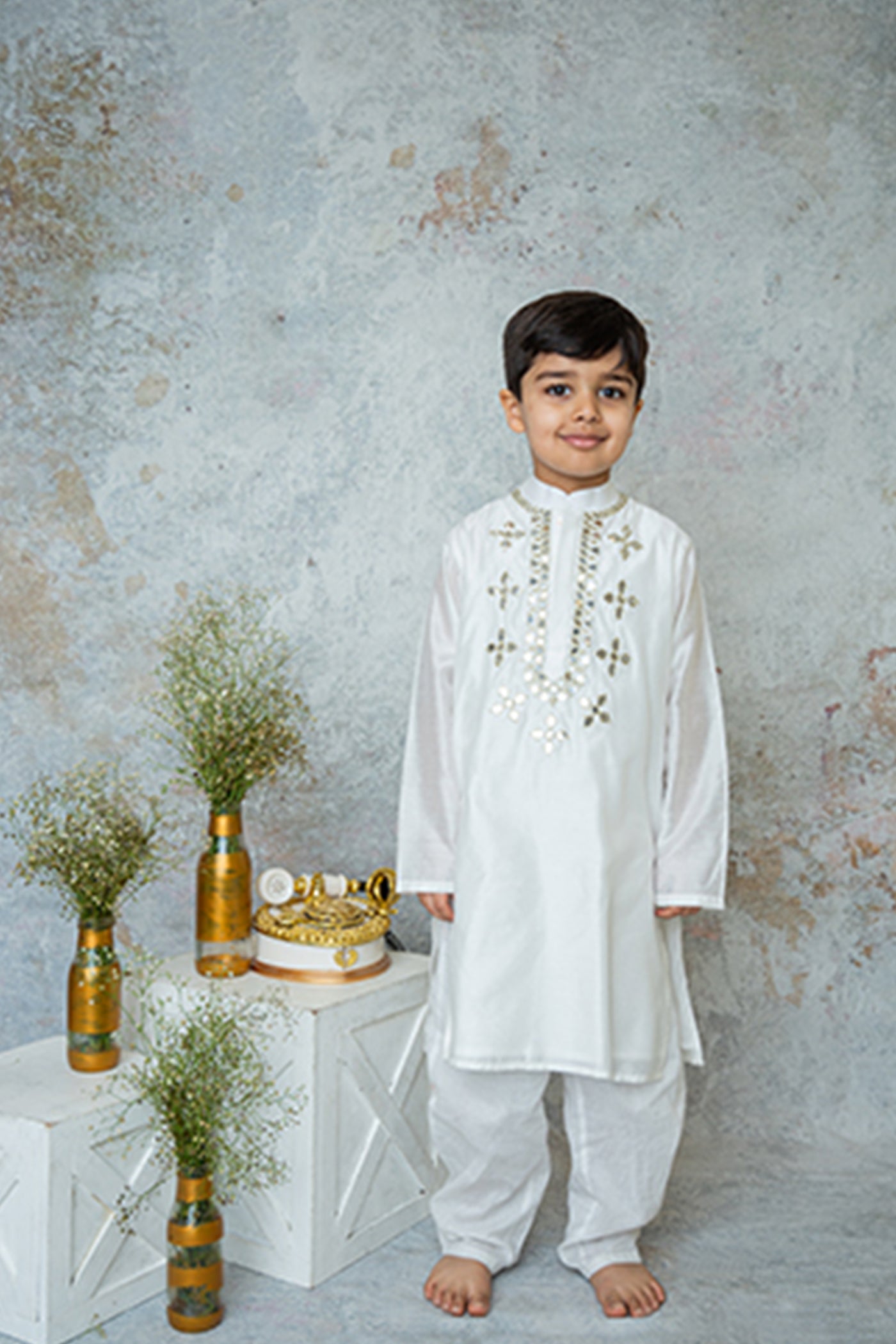 Mi Dulce Anya Mirror Embroidery Kurta Set indian designer wear online shopping melange singapore