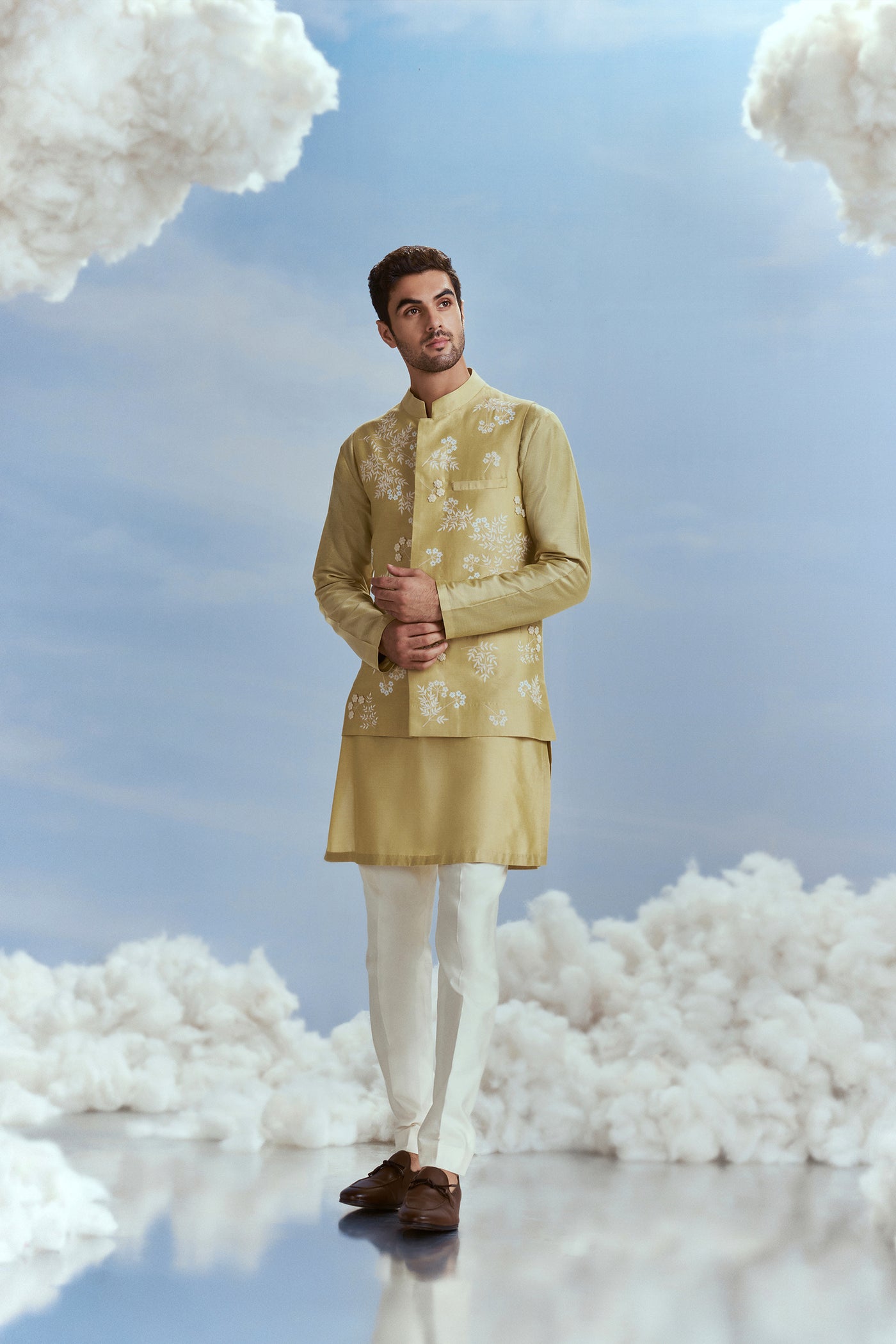 Nachiket Barve Menswear Mayflower Bundi Kurta Set indian designer wear online shopping melange singapore