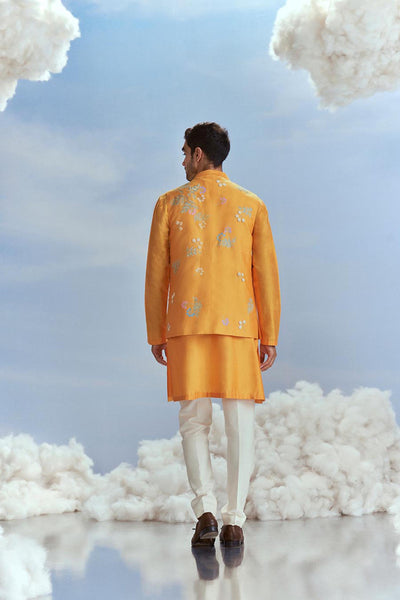 Nachiket Barve Menswear Mayflower Bundi Kurta Set Mango indian designer wear online shopping melange singapore