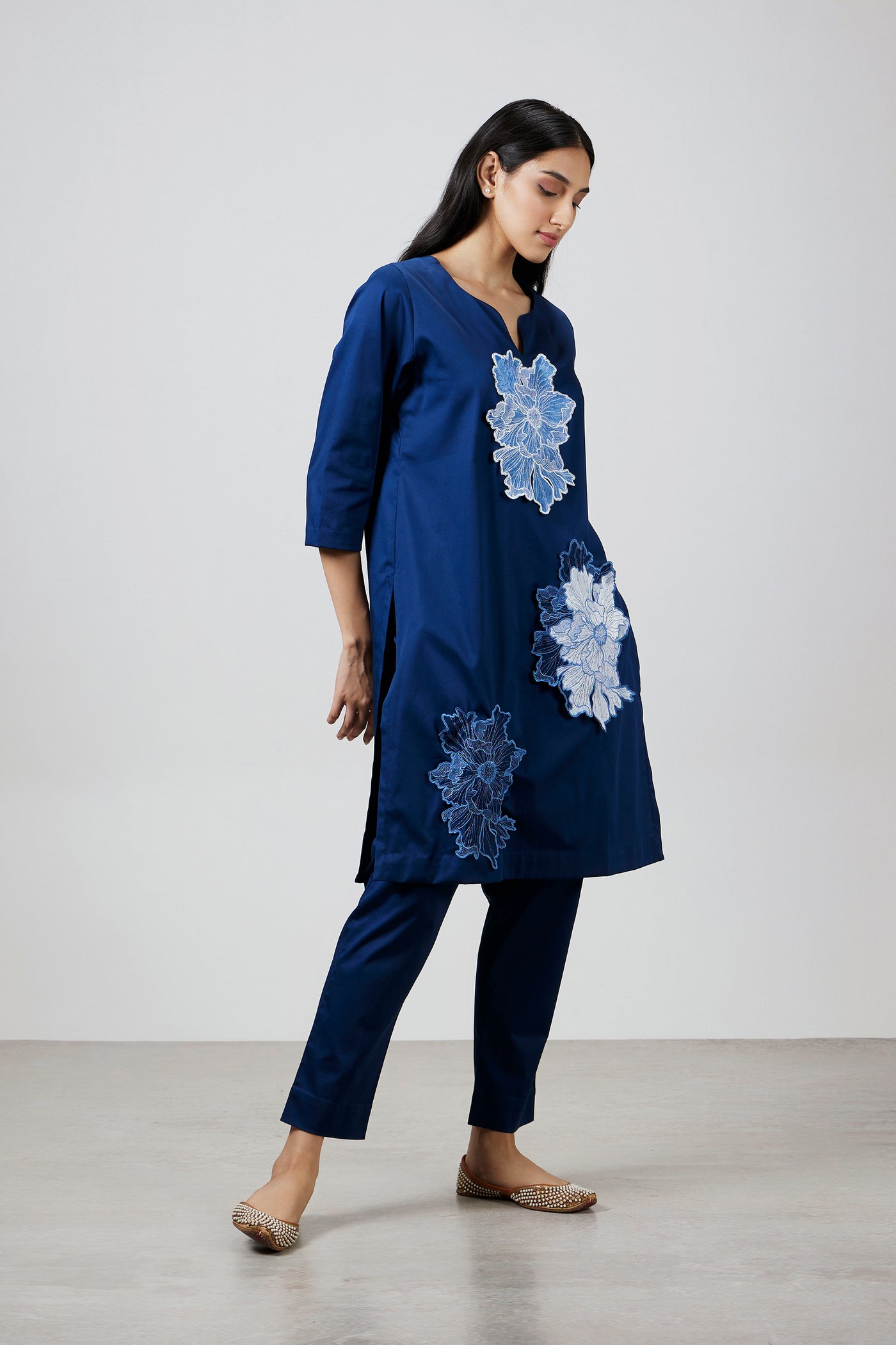 Pallavi Swadi Azure Bloom Kurta Set indian designer wear online shopping melange singapore