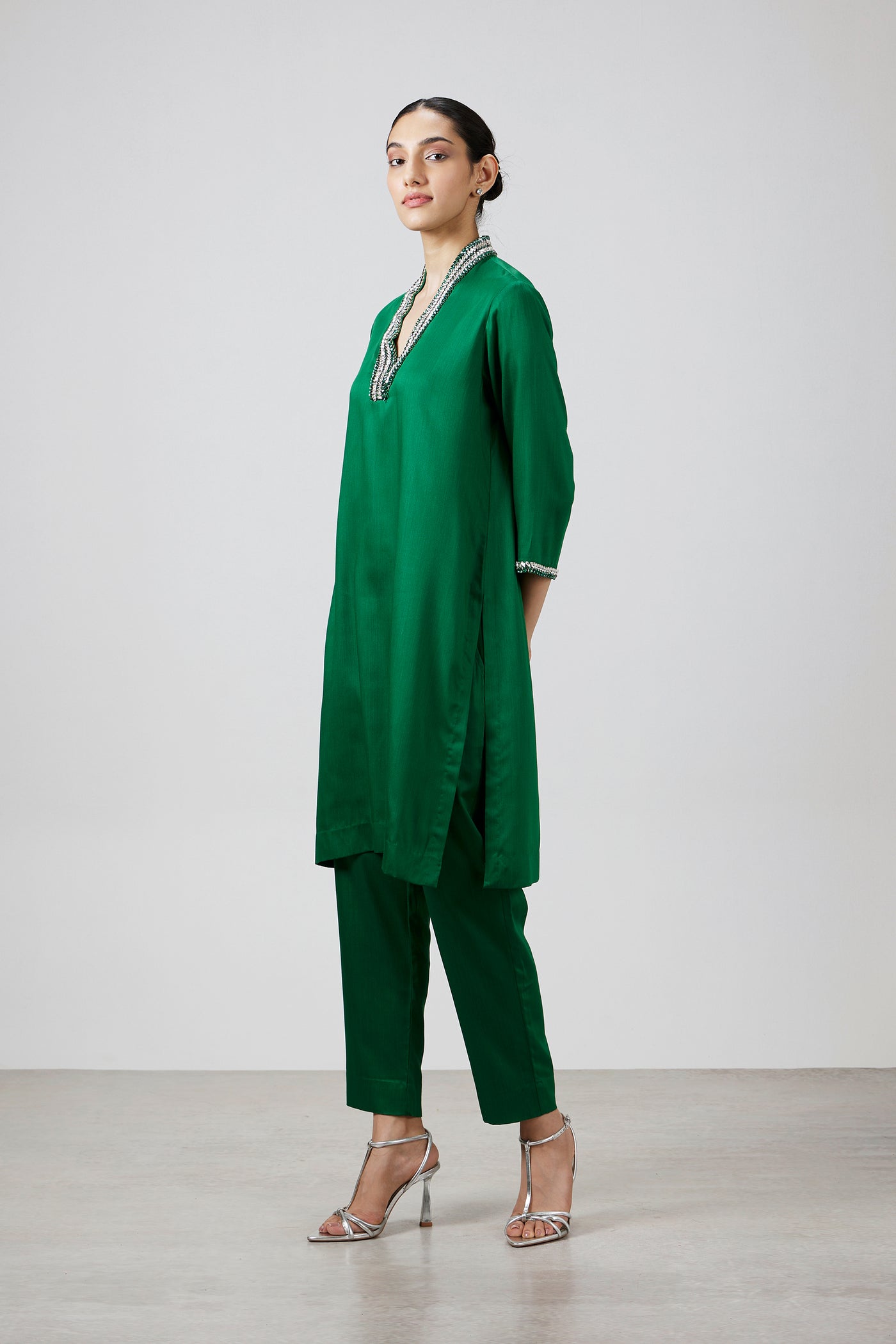 Pallavi Swadi Étoile Emerald Kurta Set indian designer wear online shopping melange singapore