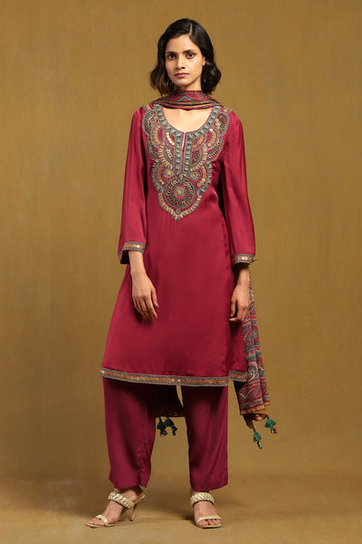 Ritu Kumar Red Yale Kurta With Pant And Dupatta indian designer wear online shopping melange singapore