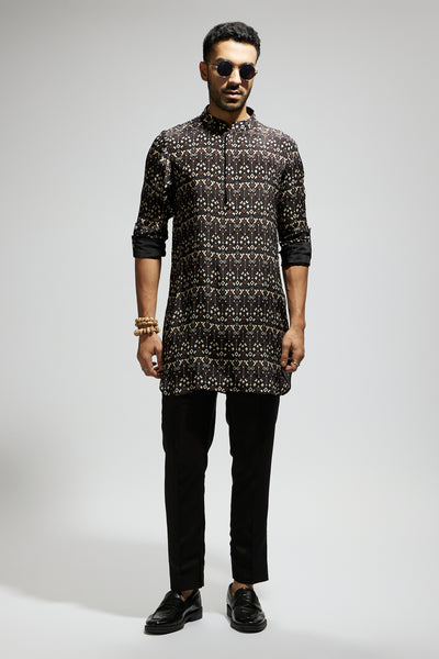 SVA Black Geo Print Rolled Up Sleeves Kurta indian designer wear online shopping melange singapore