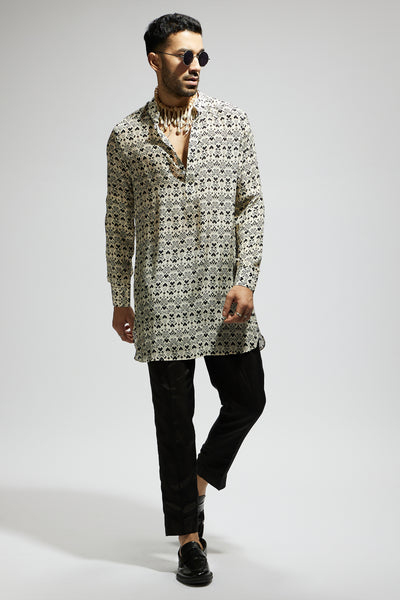 SVA White Geo Print Rolled Up Sleeves Kurta indian designer wear online shopping melange singapore