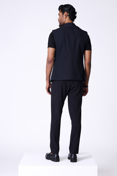 Shantanu & Nikhil Menswear Black Anti-Trend Zipped Waistcoat indian designer wear online shopping melange singapore