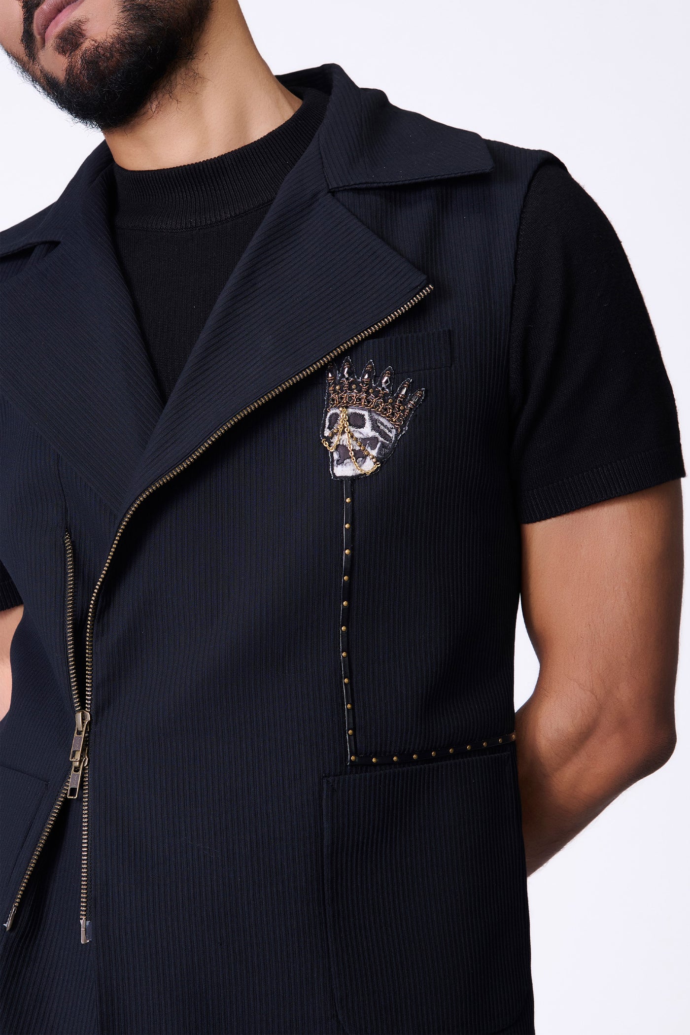 Shantanu & Nikhil Menswear Black Anti-Trend Zipped Waistcoat indian designer wear online shopping melange singapore