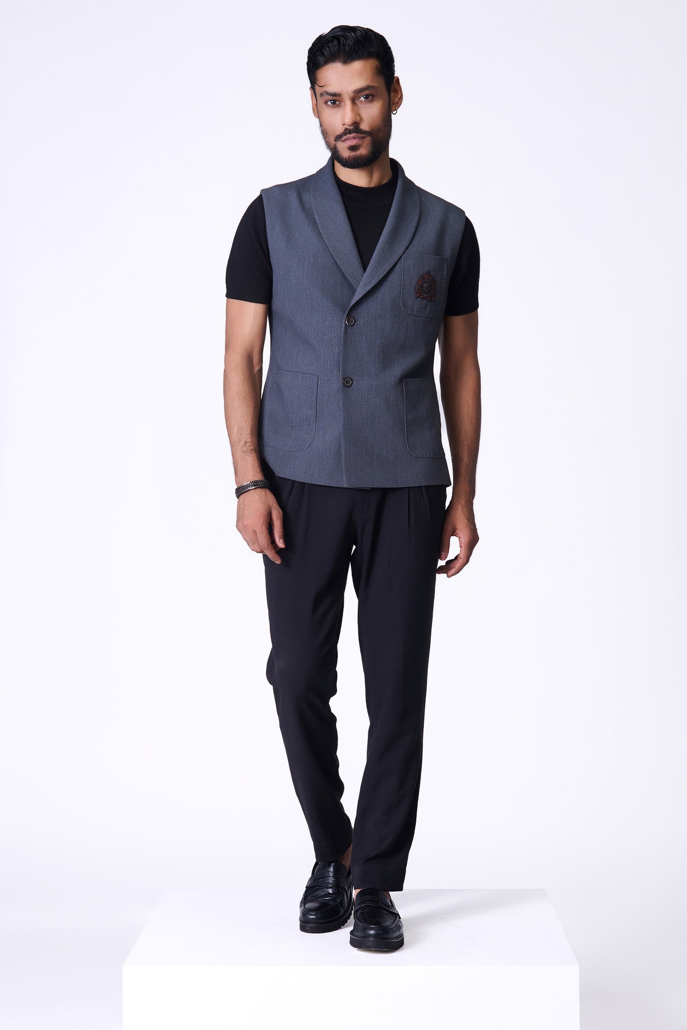 Shantanu & Nikhil Menswear Grey Crested Waistcoat indian designer wear online shopping melange singapore