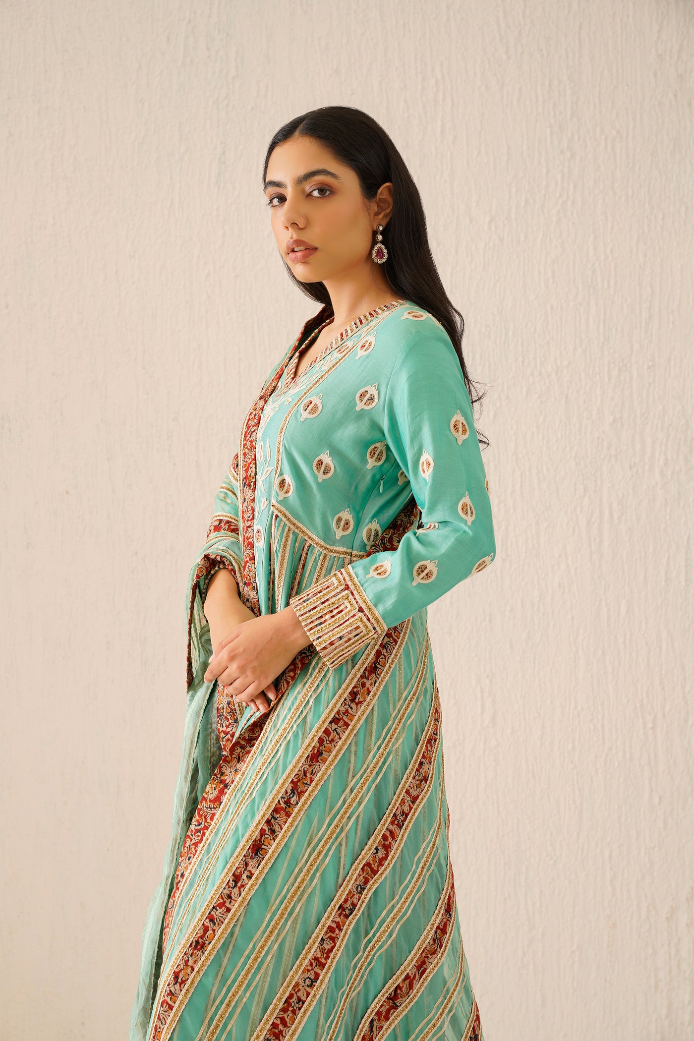 Simar Dugal Anaar Long Kurta With Side Pleats And Pants Mint Green indian designer wear online shopping melange singapore