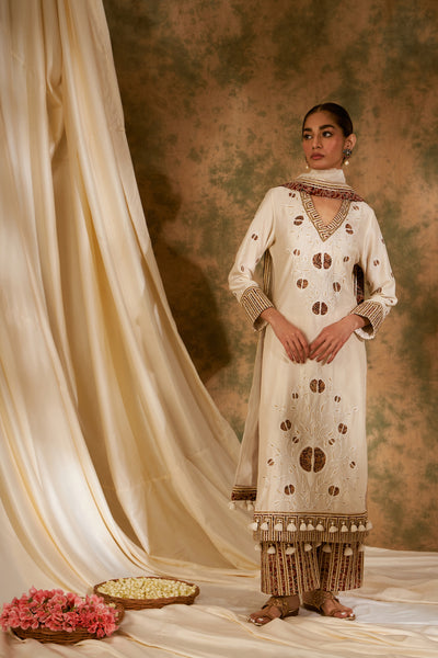 Simar Dugal Anaar Long Kurta With Wide Pants Ivory indian designer wear online shopping melange singapore