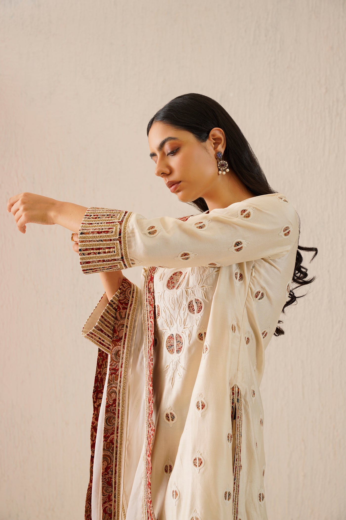 Simar Dugal Anaar Short Kurta with Dhoti Pants Ivory indian designer wear online shopping melange singapore