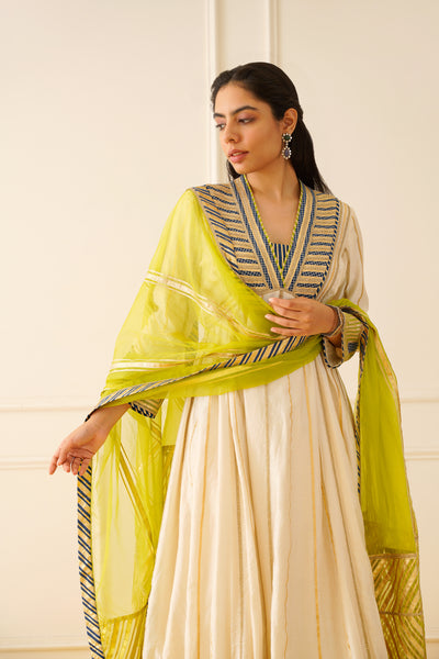 Simar Dugal Colourblock V-neck Kaleedar With Wide Pants indian designer wear online shopping melange singapore