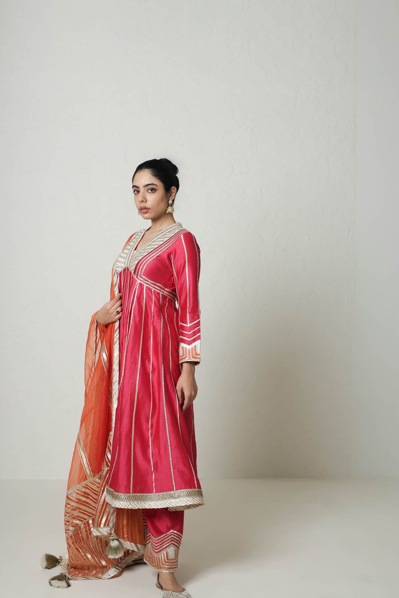 Simar Dugal Colourblock V-Neck Kaleedar With Wide Pants indian designer wear online shopping melange singapore