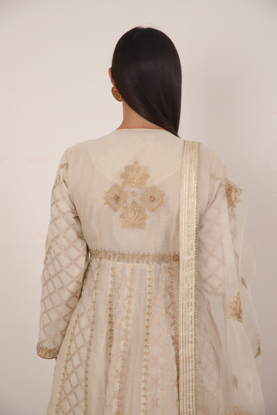 Simar Dugal Mahira Crossover indian designer wear online shopping melange singapore