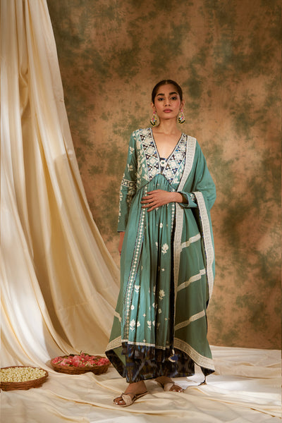 Simar Dugal Meher V-neck Kurta With Pants Green indian designer wear online shopping melange singapore