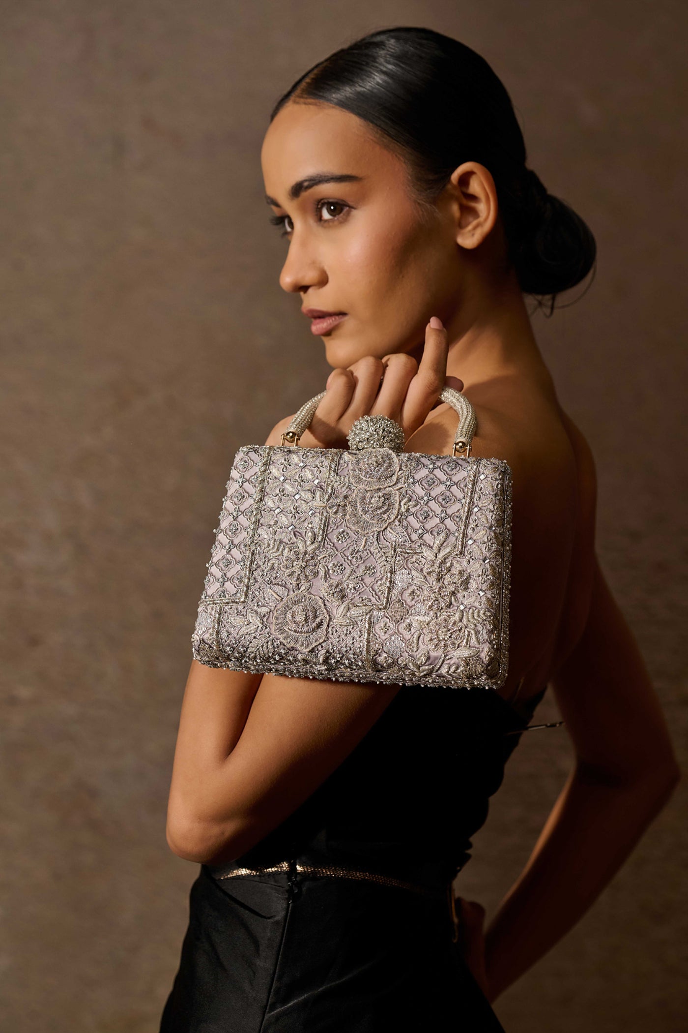 Tarun Tahiliani Accessories Embroidered Handbag indian designer wear online shopping melange singapore