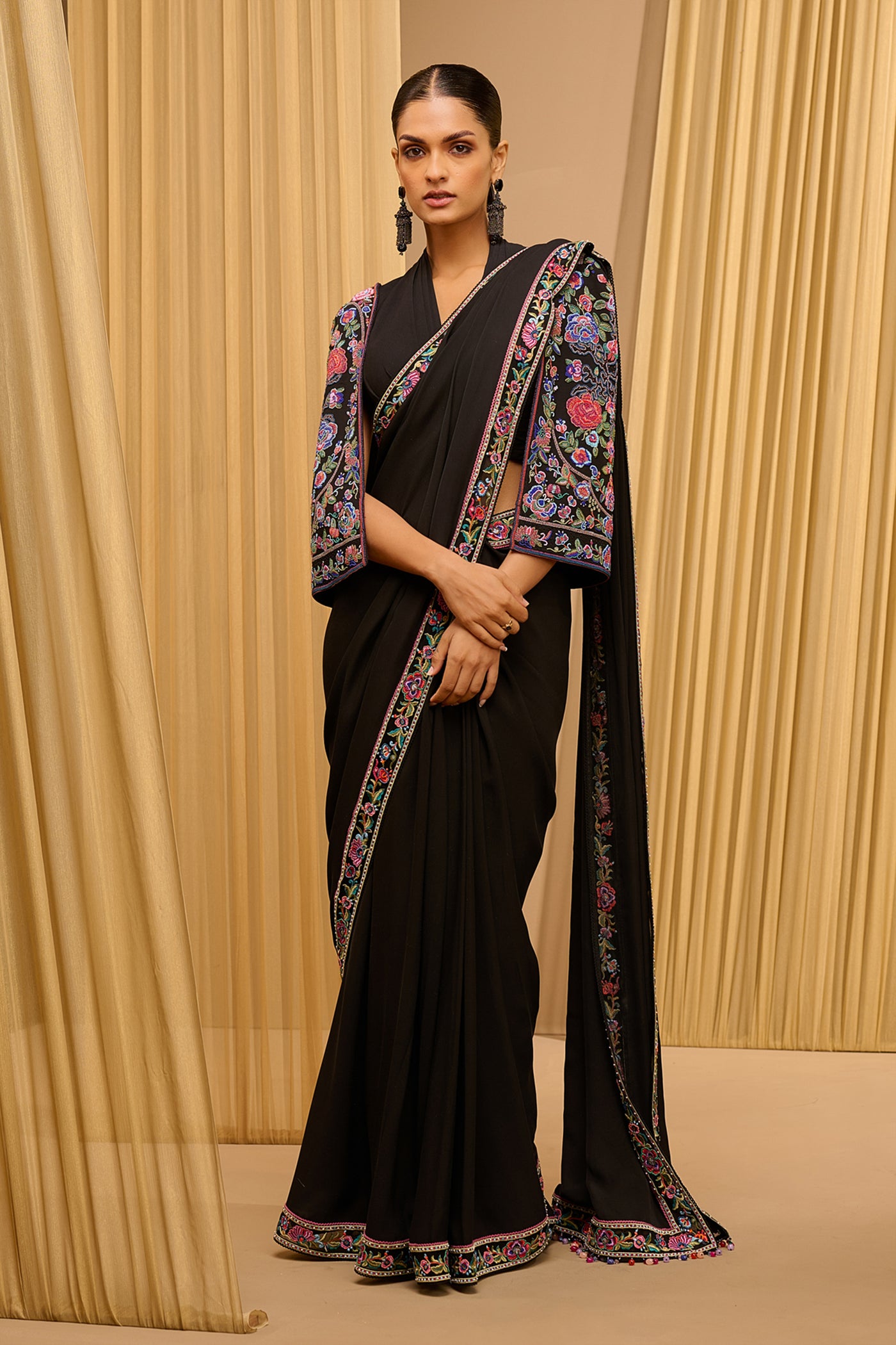 Tarun Tahiliani Classic Saree With Embroidered Cape Blouse Black Multi indian designer wear online shopping melange singapore