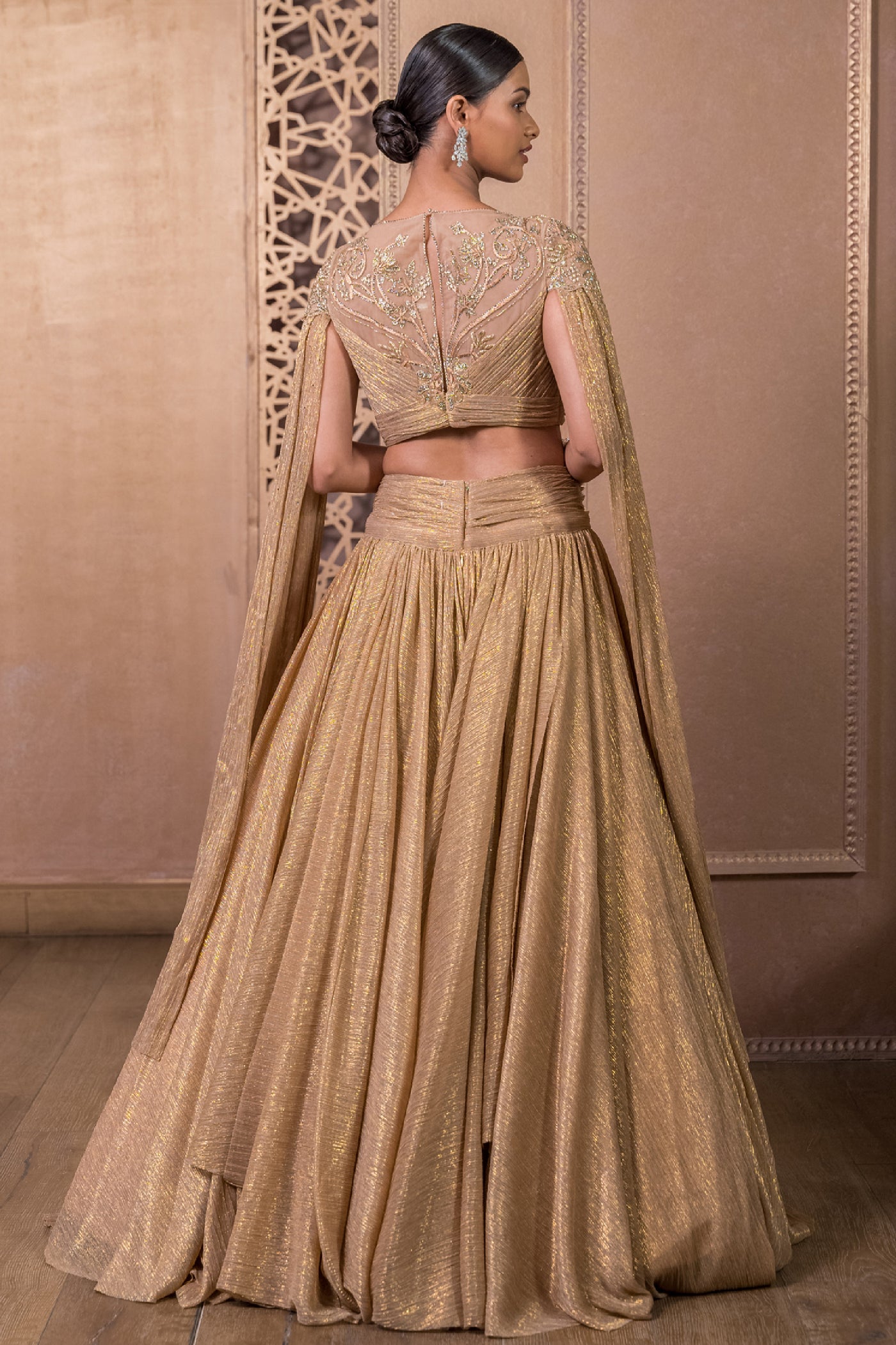 Tarun Tahiliani Draped Skirt And Blouse indian designer wear online shopping melange singapore