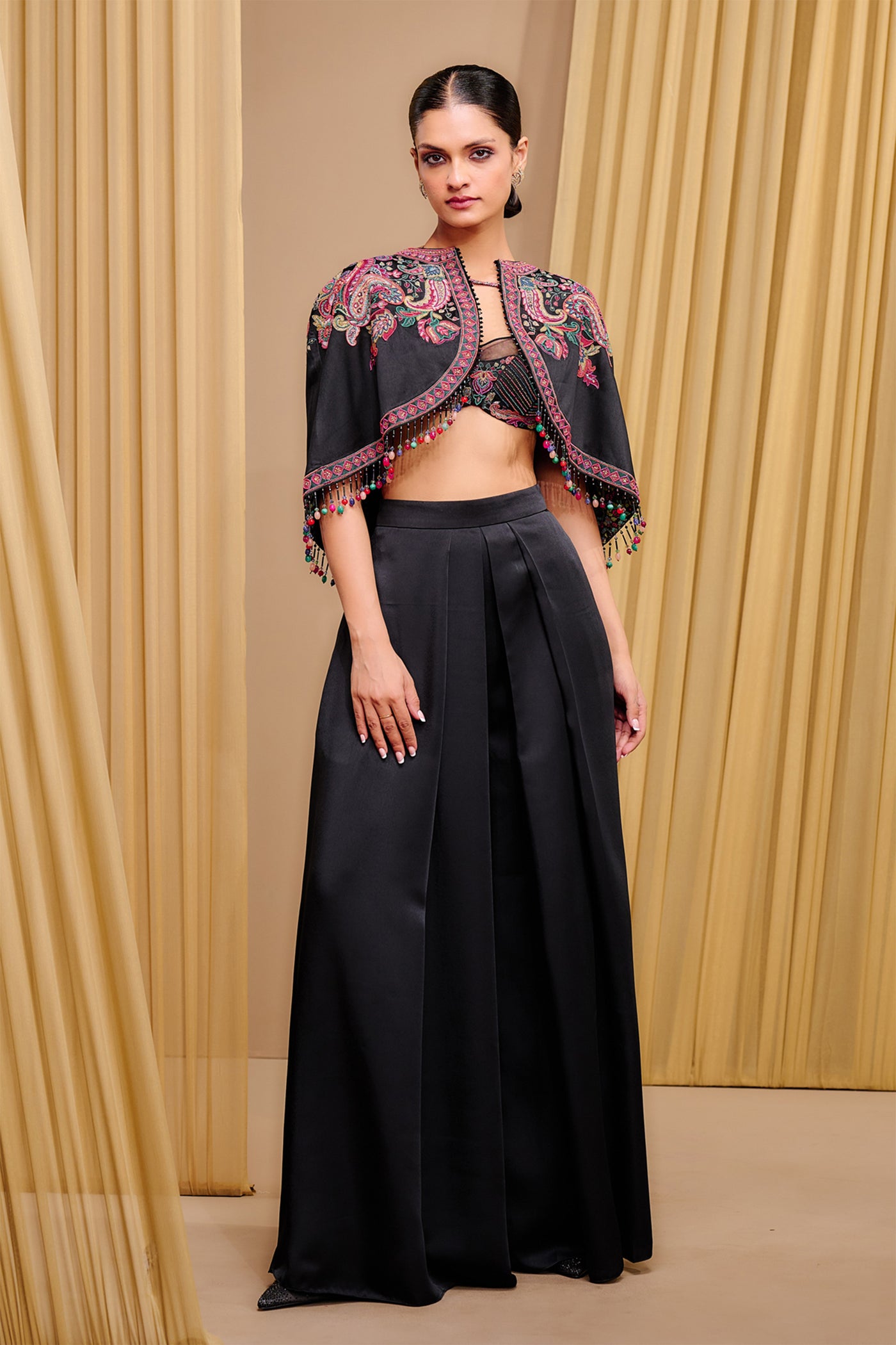 Tarun Tahiliani Embroidered Cape indian designer wear online shopping melange singapore