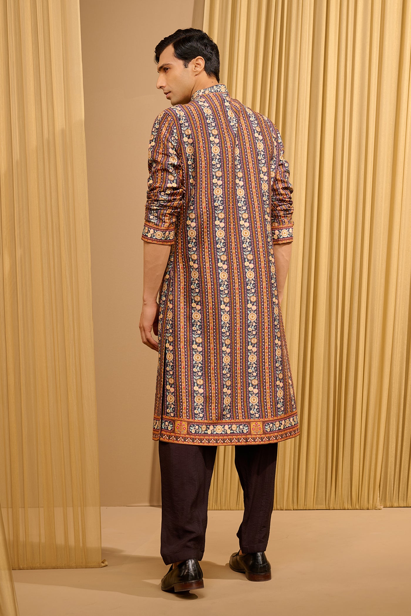 Tarun Tahiliani Menswear Classic Printed Kurta indian designer wear online shopping melange singapore