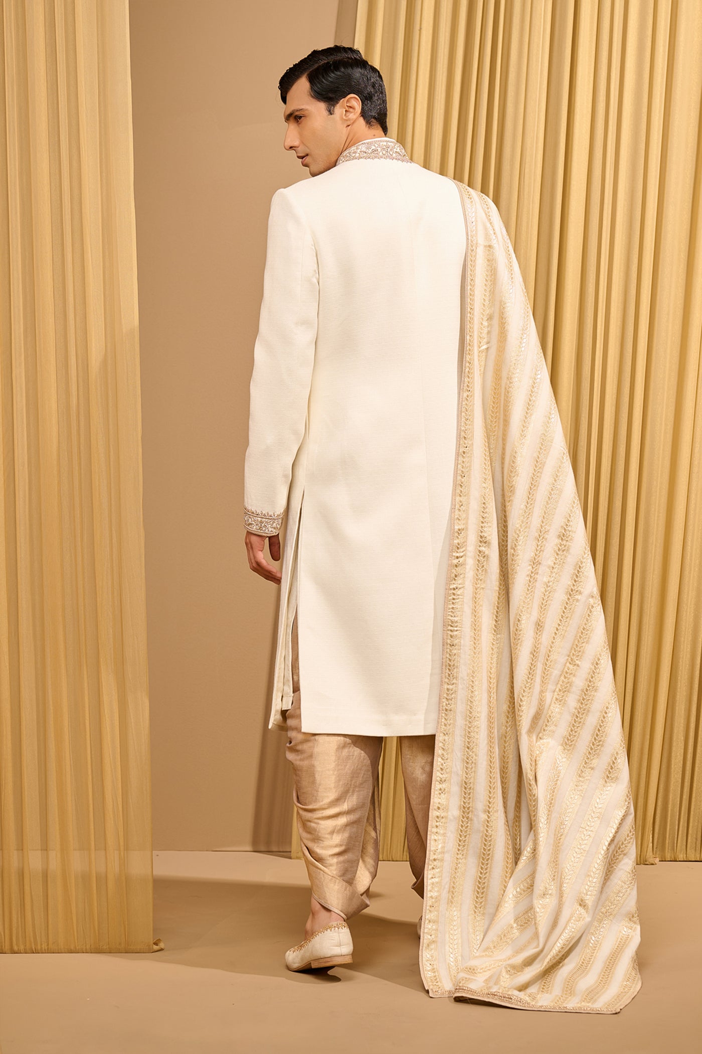 Tarun Tahiliani Menswear Classic Sherwani Set indian designer wear online shopping melange singapore
