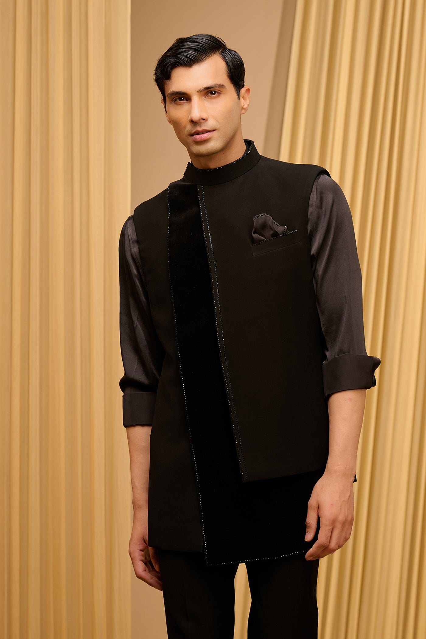 Tarun Tahiliani Menswear Indo Western Waistcoat Set indian designer wear online shopping melange singapore