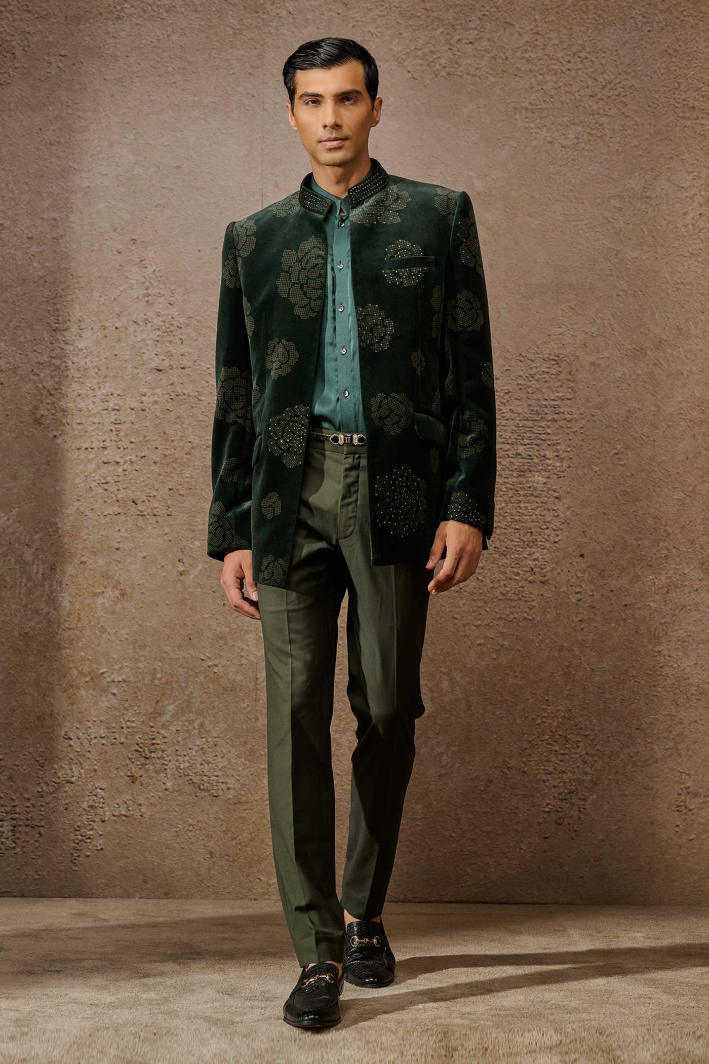 Tarun Tahiliani Menswear Indowestern Bandgala Set Emerald indian designer wear online shopping melange singapore