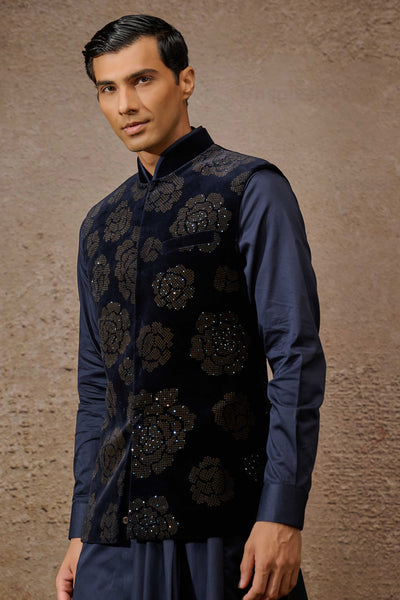 Tarun Tahiliani Menswear Indowestern Navy Waistcoat Set indian designer wear online shopping melange singapore