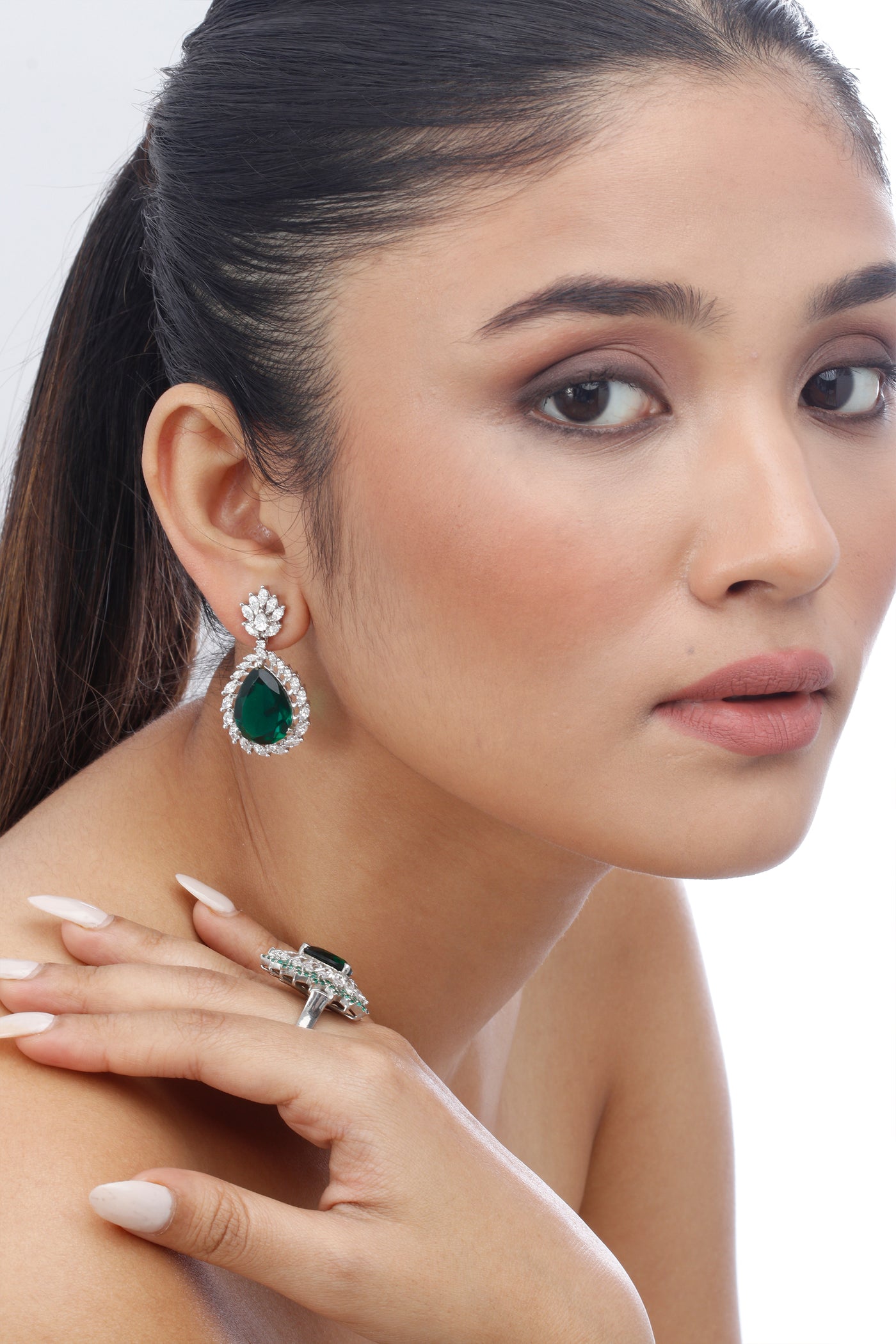 Tesoro Elegant Earrings Featuring Emerald Green indian designer wear online shopping melange singapore