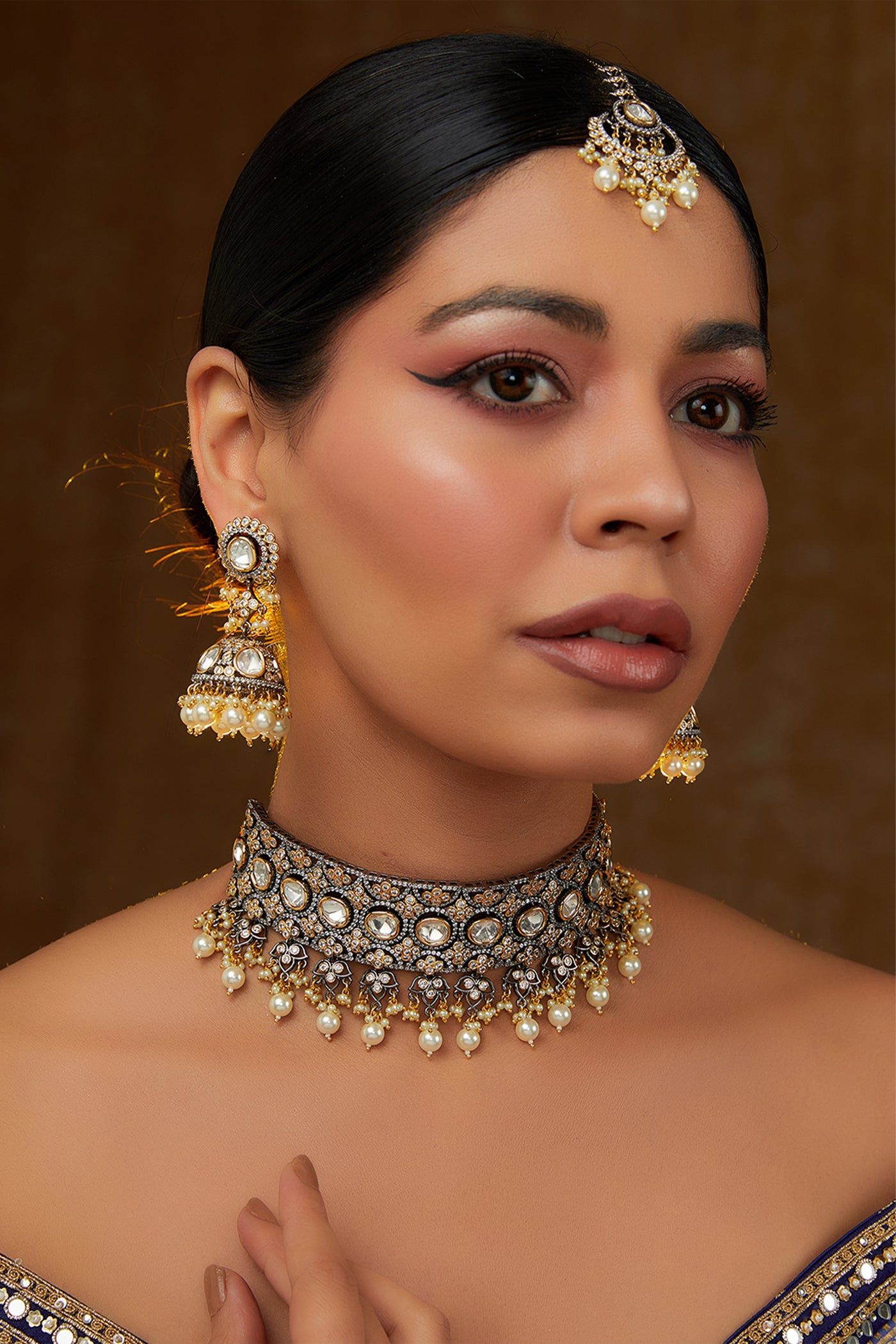 Zevar Kundan Necklace Set With Kundan Stones And Pearls indian designer wear online shopping melange singapore