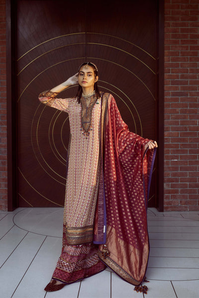 Tarun Tahilaiani Straight Kurta With Zardozi Embroidery On Yoke And Hem With Sharara And Brocade Dupatta Embellished With Fringes magenta festive indian designer wear online shopping melange singapore